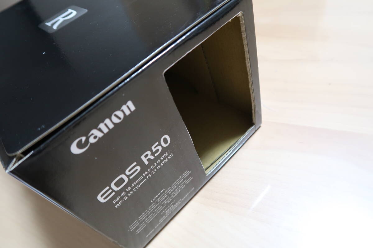 【新品・未使用】CANON／EOS R50 ボディ [ブラック] ミラーレスカメラ ミラーレス一眼 RFマウント APS-C キャノン 高速連射 キャノン 黒の画像4