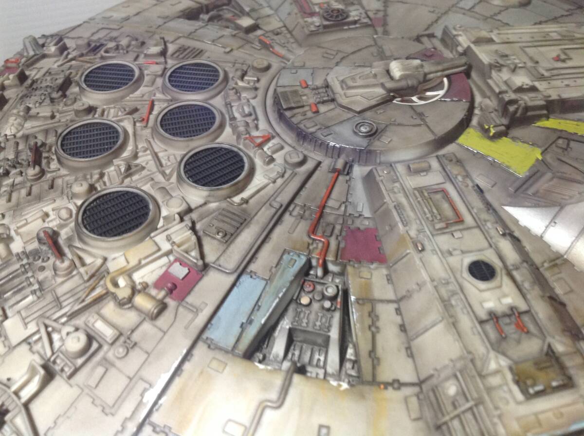  Star Wars * millenium Falcon * total length 38 centimeter width 29 centimeter, illumination final product,