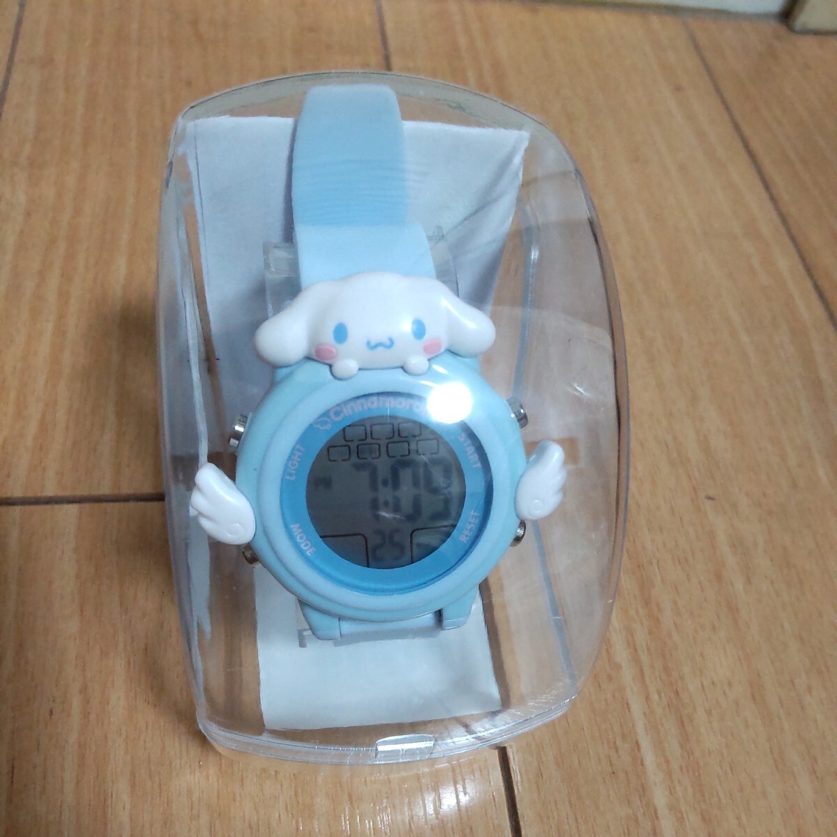  new goods Sanrio Cinnamoroll Secret mascot all 8 kind set & digital watch clock 