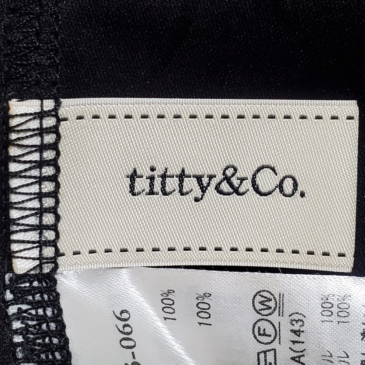 TITTY&CO. ティティーアンドコー ふんわり シフォン 花柄 ブラウス 黒 ブラック レディース F フリーサイズ