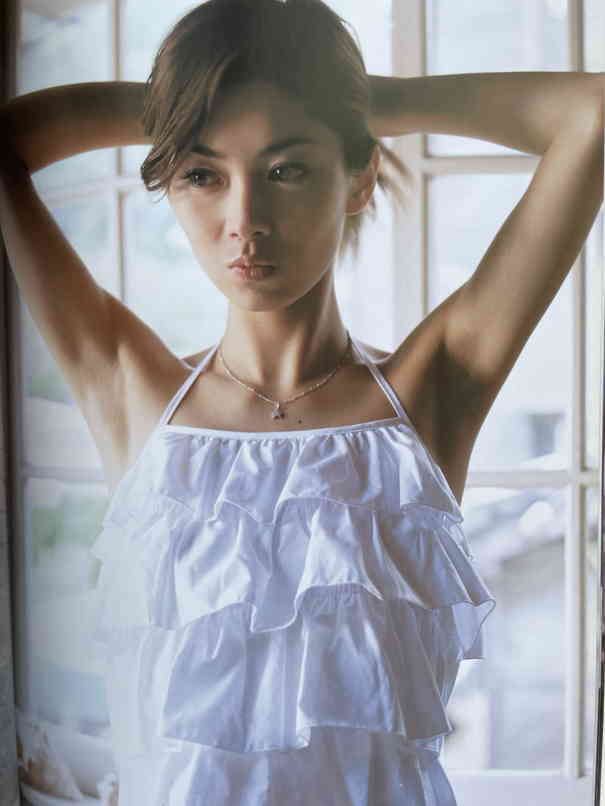 伊東美咲直筆サイン入り写真集初版-其他–日本Yahoo!拍賣|MYDAY 伊東美咲直筆サイン入り写真集初版-其他–日本Yahoo!拍賣|MYDAY
