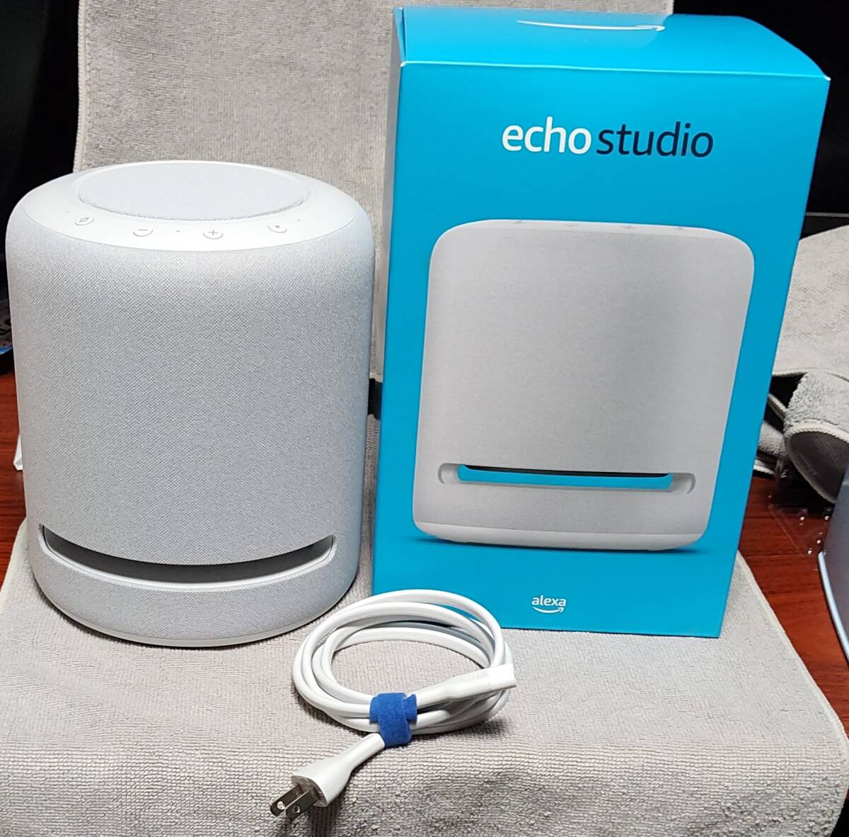 【送料無料】Echo Studio (エコースタジオ) アレクサ スピーカー ホワイト（完品）