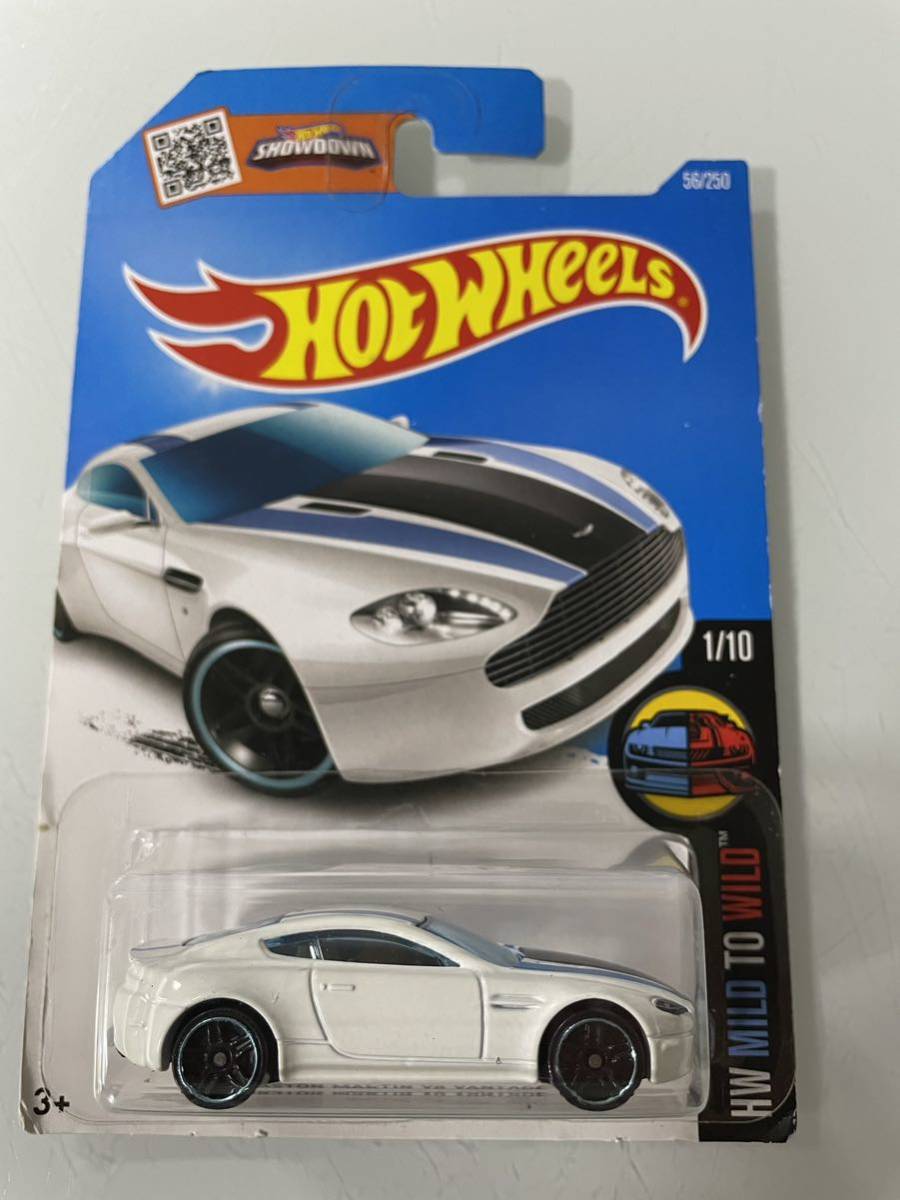 HOTWHEELS ホットウィール ASTON MARTIN V8 VANTAGE アストンマーチン_画像1