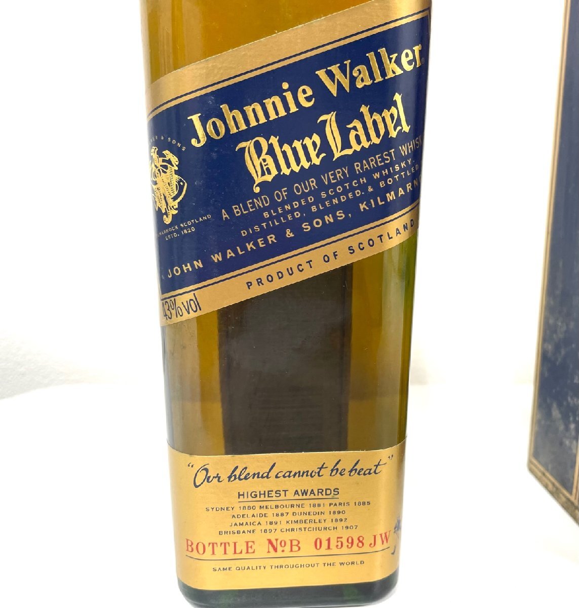 【L10801】 Johnnie Walker ジョニーウォーカー BLUE LABEL ブルーラベル 750ml 40% 箱付（箱に汚れ有） 未開封 経年保管品の画像4