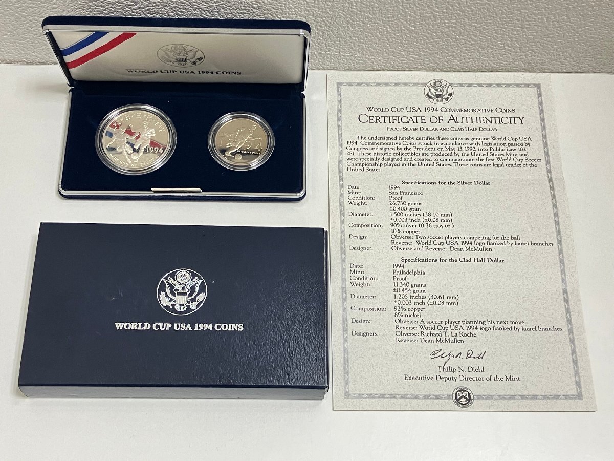 【J14892】WORLD CUP USA 1994 COMMEMORATEIVE COINS 銀コイン26.73g 銅コイン11.3g 箱 ケース付き 中古保管品の画像1