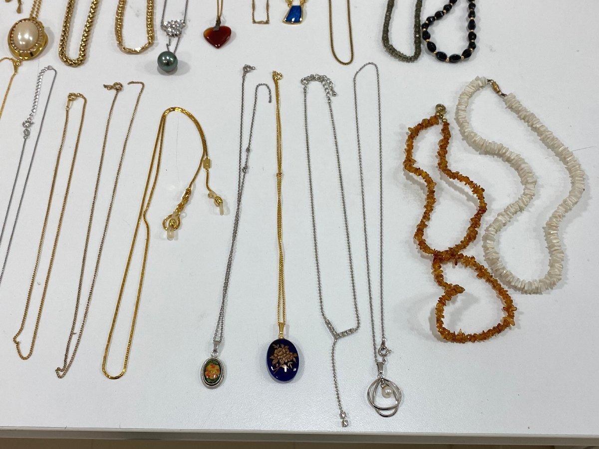 【B19224】メッキアクセサリー おまとめ 金メッキ 銀メッキ 色石 パール ネックレス リング ブローチ イヤリング 等 ジャンク品の画像8