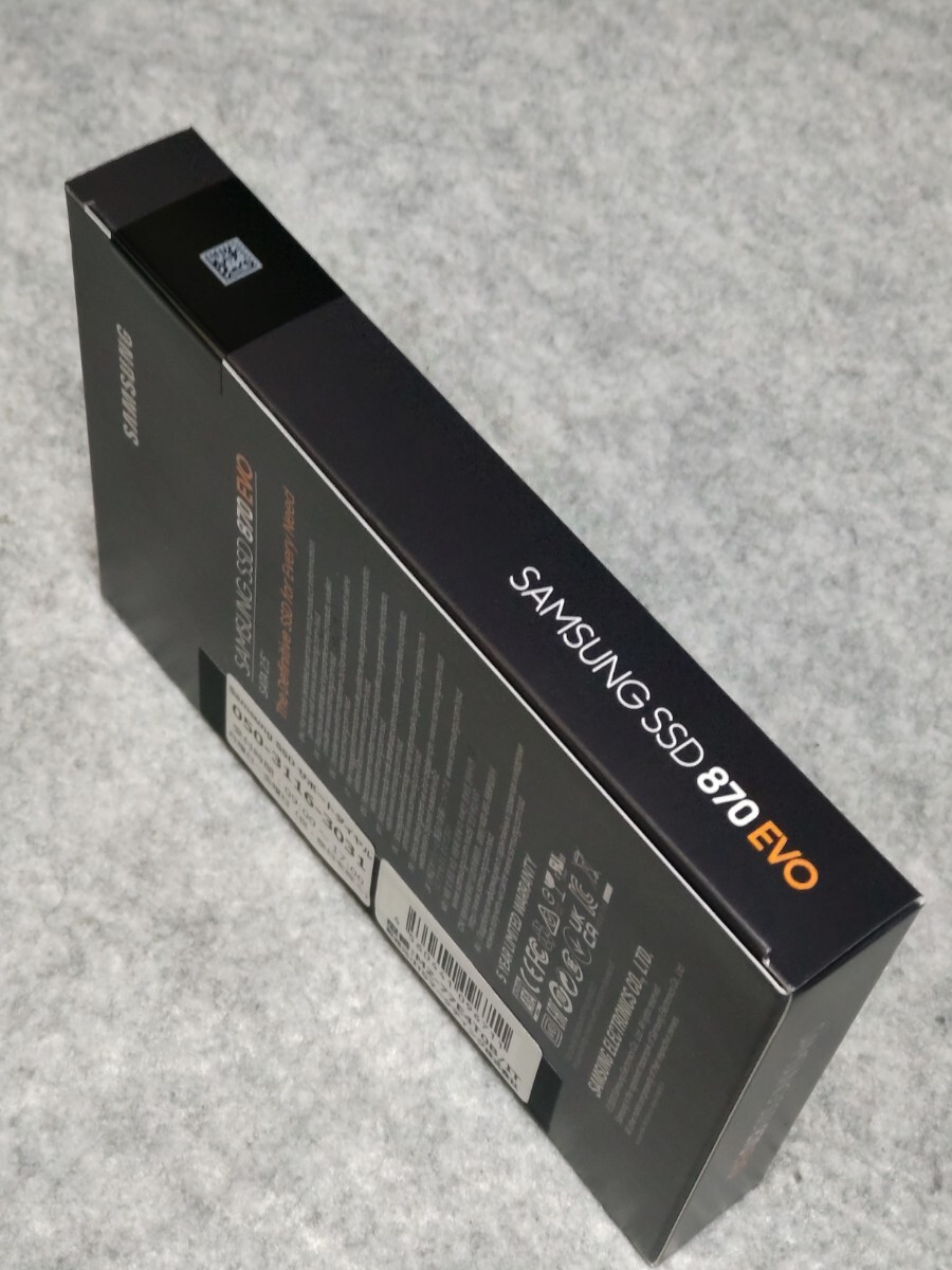 SAMSUNG SSD EVO870 4TB 新品未開封未使用 MZ-77E4T0B_画像4