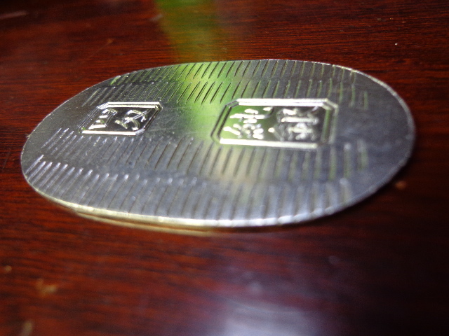 純銀小判　四匁　素材SV1000(純銀)　古銭　高級感　きれい　美品　重さ 15.00 g　　_画像2