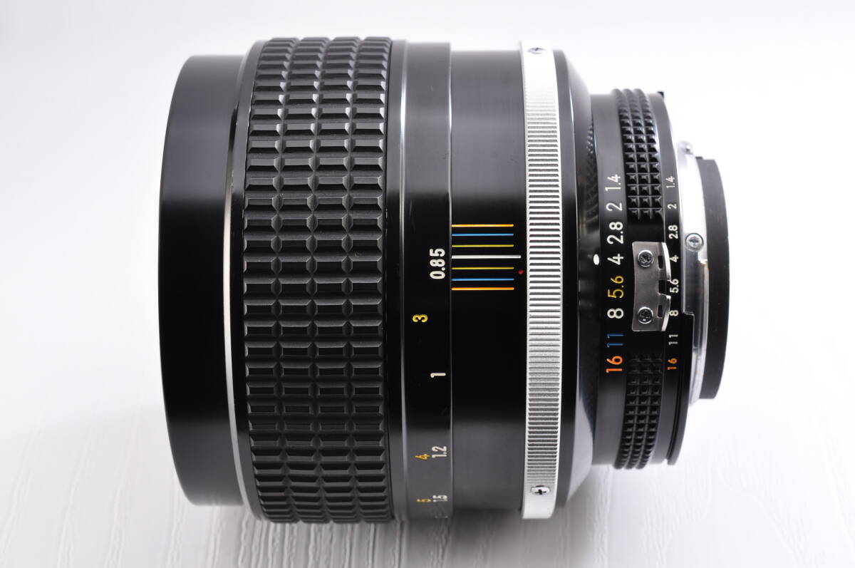 Nikon Ai-S NIKKOR 85mm F1.4 85/1:1.4 Nikon AIS Nikkor MF lens #1308