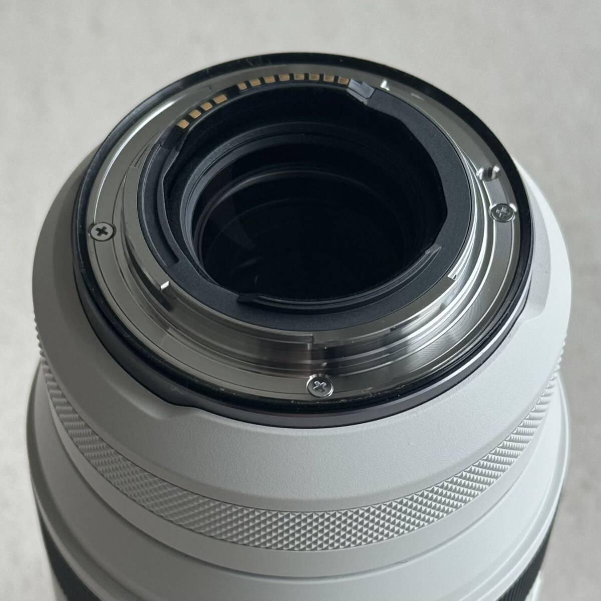 超美品! 新品同様! 送料無料で即発送! CANON RF100-500mm F4.5-7.1 L IS USM 備品完備 おまけ（レンズプロテクター ZXⅡ）付き!_画像7