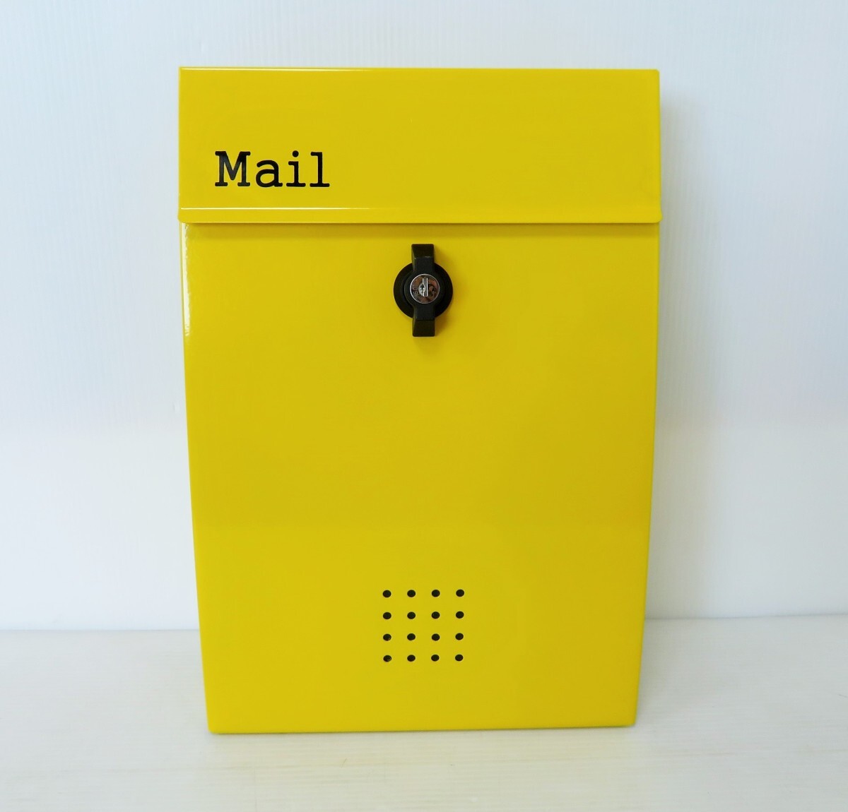セール6月30日まで 郵便ポスト郵便受けおしゃれかわいい人気北欧メールボックス壁掛けプレミアムステンレスイエロー黄色ポストpm136_画像1