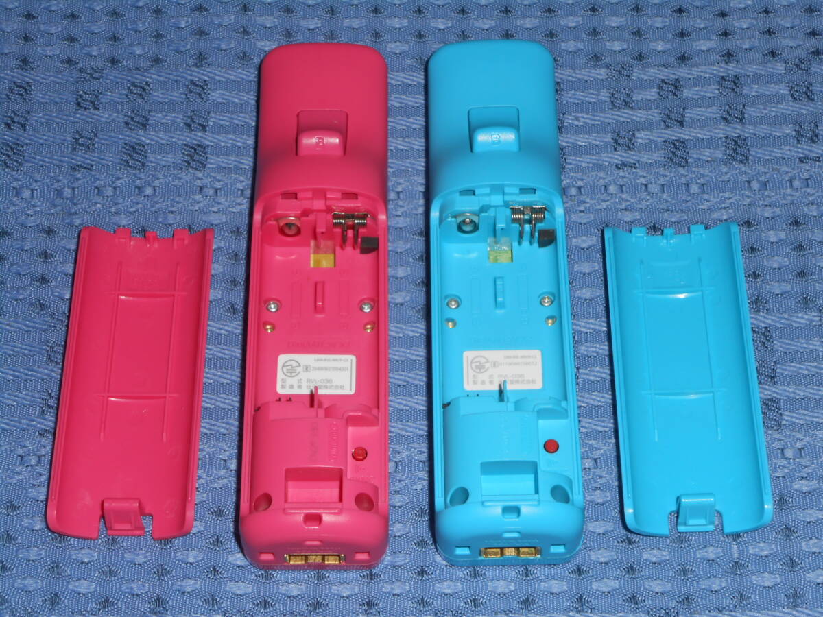 Wiiリモコンプラス(Wiiモーションプラス内蔵)2個 青(ao ブルー)1個・桃(pink ピンク)1個 ジャケット・ストラップ付 RVL-036 任天堂Nintendo