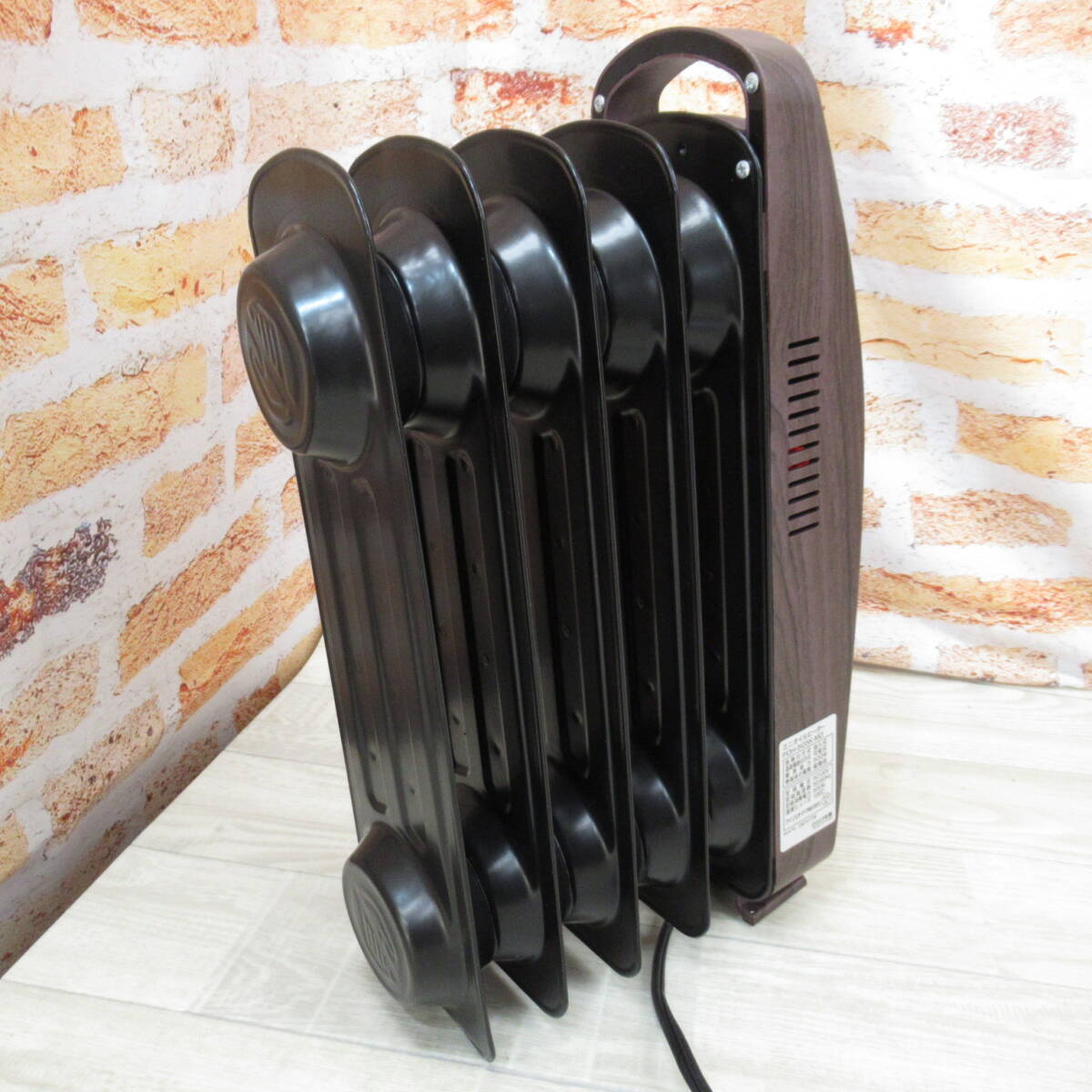 02530PS24[ unused ] Iris o-yama(IRIS OHYAMA) heater oil heater 3.3 tatami wave type 500W small size POH-505K-MD wood grain dark brown 