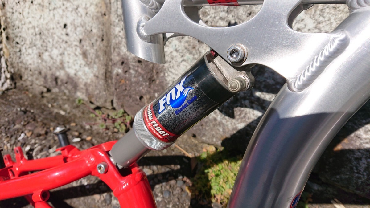 Yahoo!オークション - GT I-DRIVE XCR2000 + ROCKSHOX SID100 Yahoo!オークション - GT I-DRIVE XCR2000 + ROCKSHOX SID100
