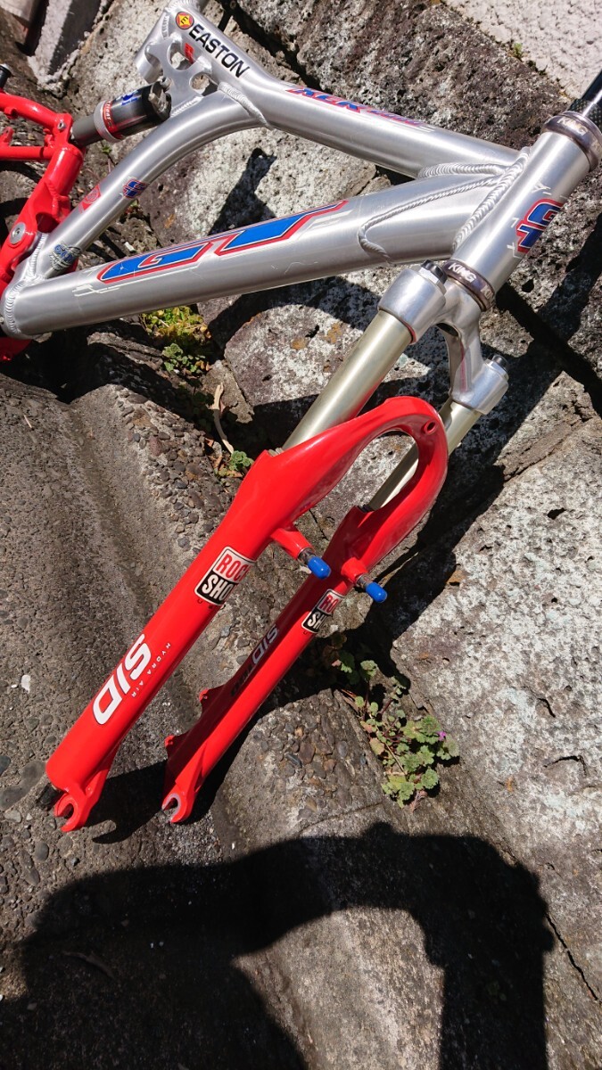 Yahoo!オークション - GT I-DRIVE XCR2000 + ROCKSHOX SID100 Yahoo!オークション - GT I-DRIVE XCR2000 + ROCKSHOX SID100