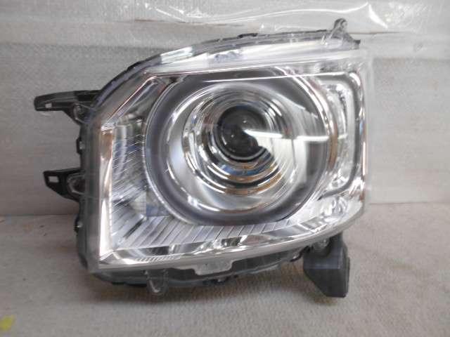 ホンダ／Ｎ ＢＯＸ　ＪＦ３　左ヘッドランプ　ノーマル用　LED　スタンレーW3105　No.236376【品番33150-TTA-N01】_画像1