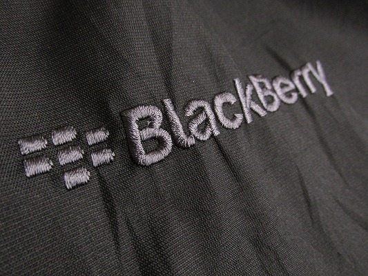 i3500：US古着 ポートオーソリティ PORT AUTHORITY 企業ロゴ刺繍 blackberry シェルジャケット 2XL ブルゾン 黒ブラック_画像7