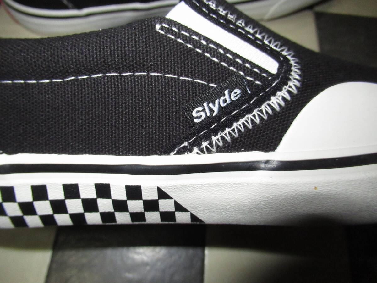 * sliding /SLYDE* new goods SLYDE TECH slip-on shoes skateboard shoes 23.5cm black / white 