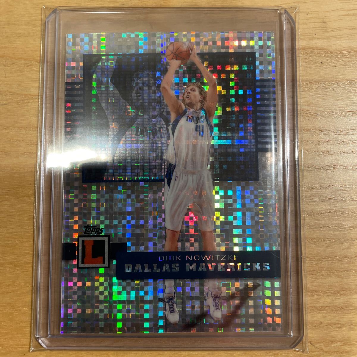 2007-08 topps letterman xfractors dirk nowitzki 25シリ NBAカードの画像2