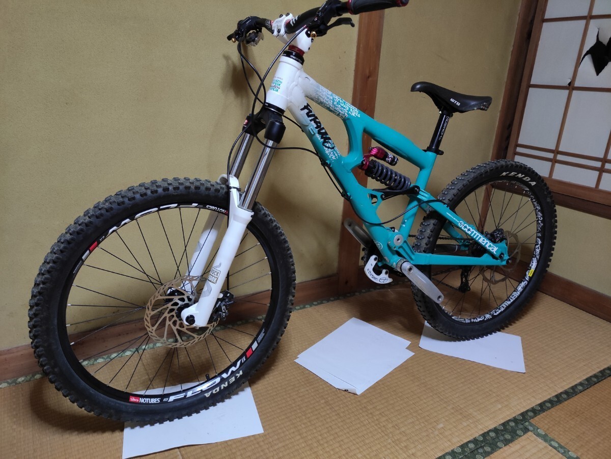 希少 commencal コメンサル フリオス ダウンヒル マウンテンバイク フルサス 室内保管の画像4