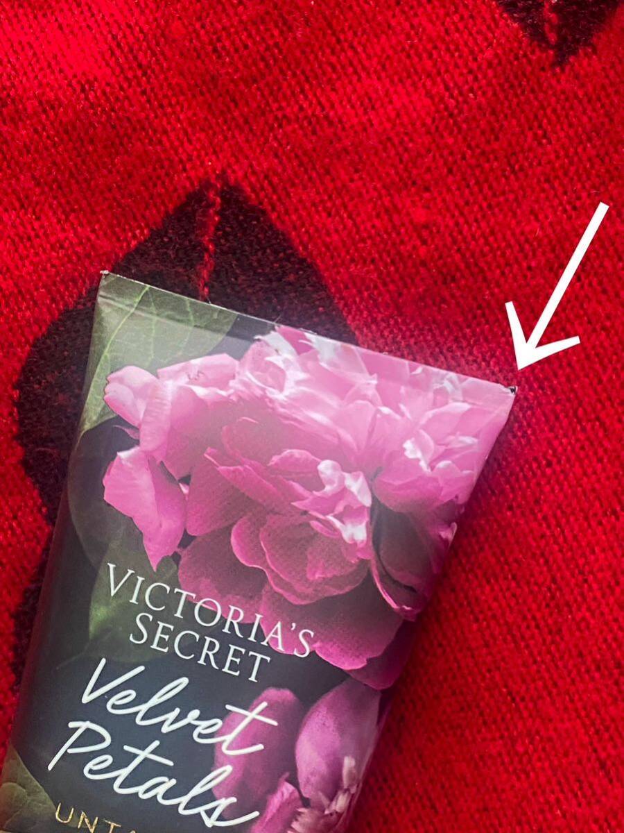 Victoria's Secret/ヴィクトリアシークレット/Velvet Petals Untamed/ベルベットペタルズアンテイムド/フレグランスローション新品未使用_画像2