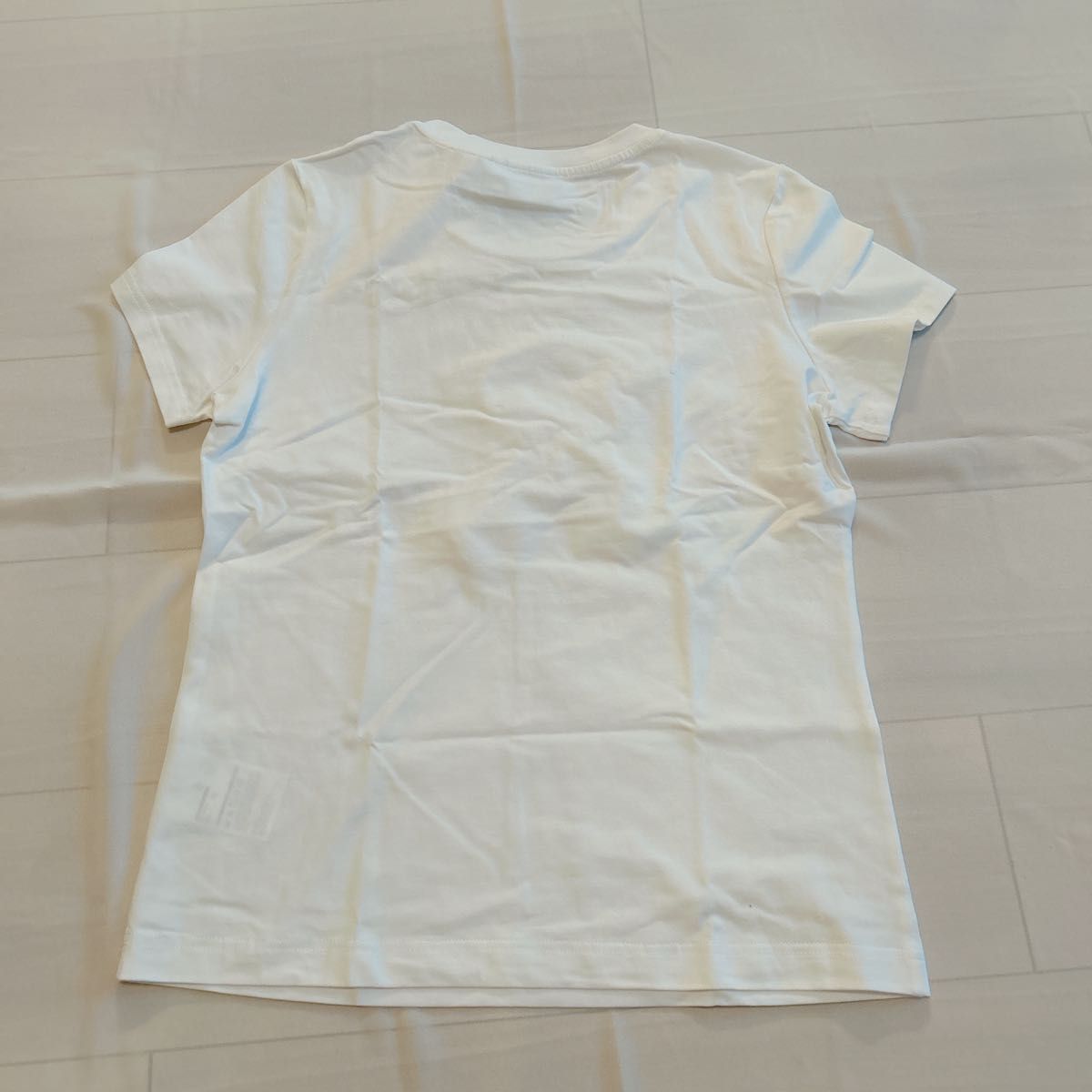 iRoo 半袖Tシャツ　ホワイト　白　Mサイズ　日本未入荷ブランド　台湾ブランド
