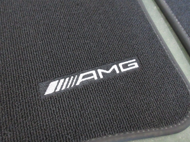  Mercedes Benz AMG коврик на пол задний 2 листов W212? 211? E Class 