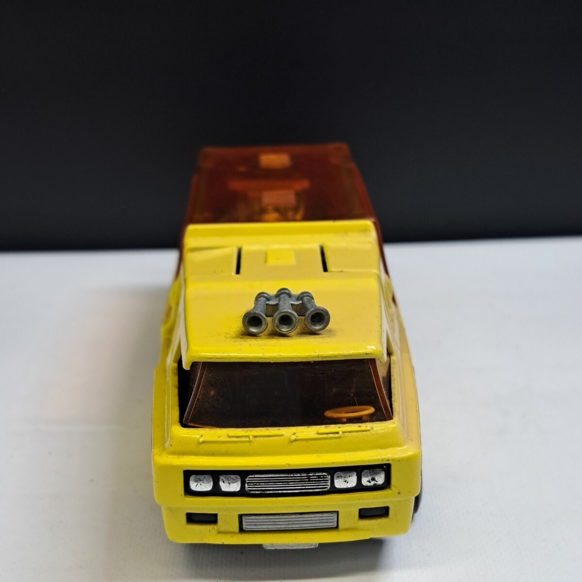 MATCHBOX マッチボックス Super Kings K-7 レーシングカートランスポーター イエロー 全長約１5cm_画像3