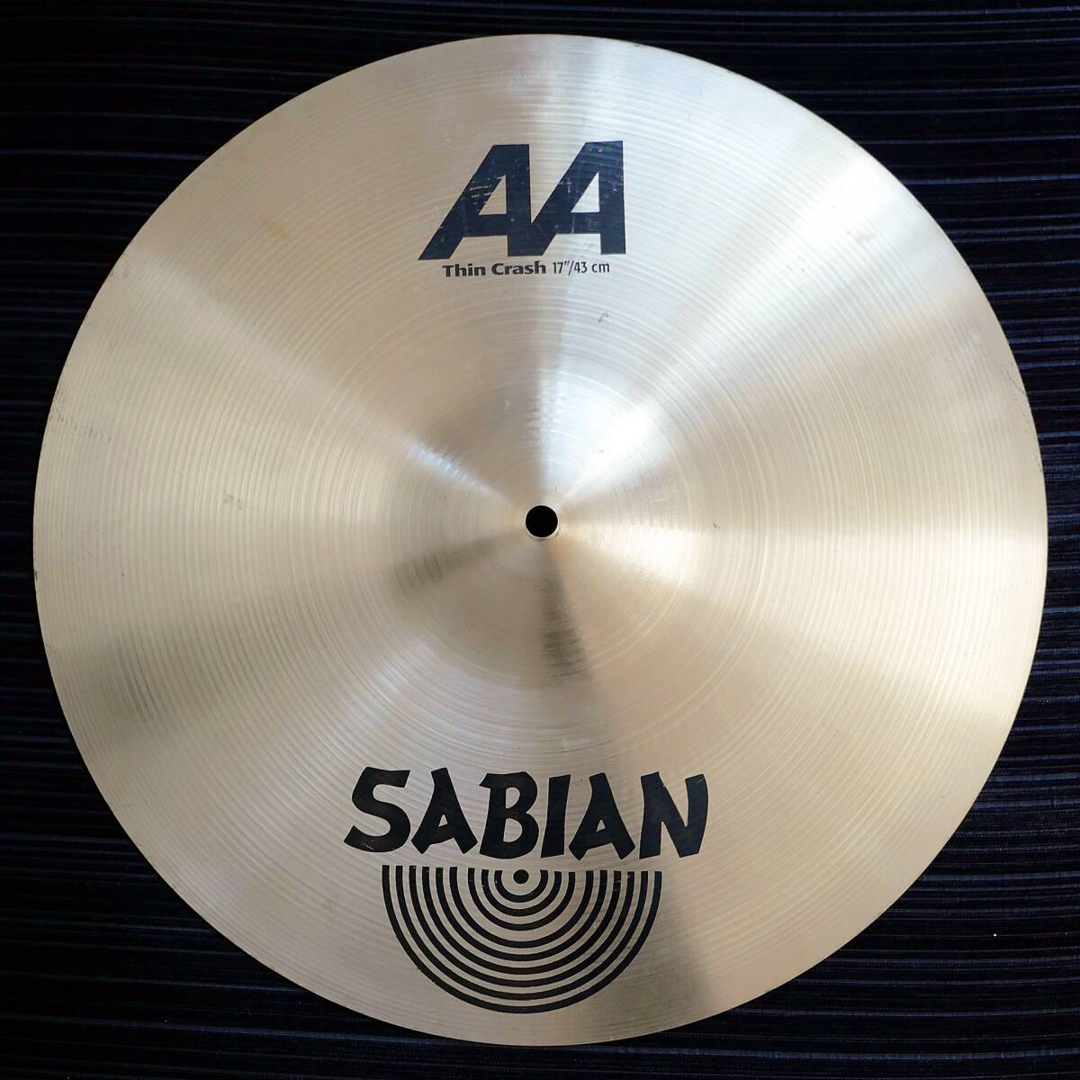 シンバル SABIAN AA Thin Crash 17" / 43cm / 1240g