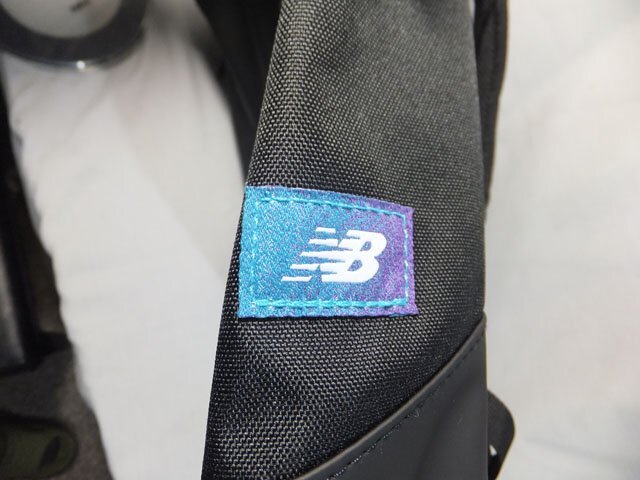 未使用保管品◆new balance/ニューバランス◆リュック　通勤　通学　30L　軽量　_画像6