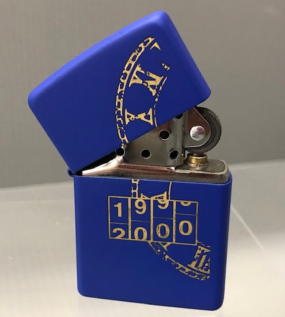 あ//J6655 【未使用・保管品】 Zippo ジッポー 2016年製　　オイルライター　1999-2000 　アメリカ製品　ミレニアム_画像3