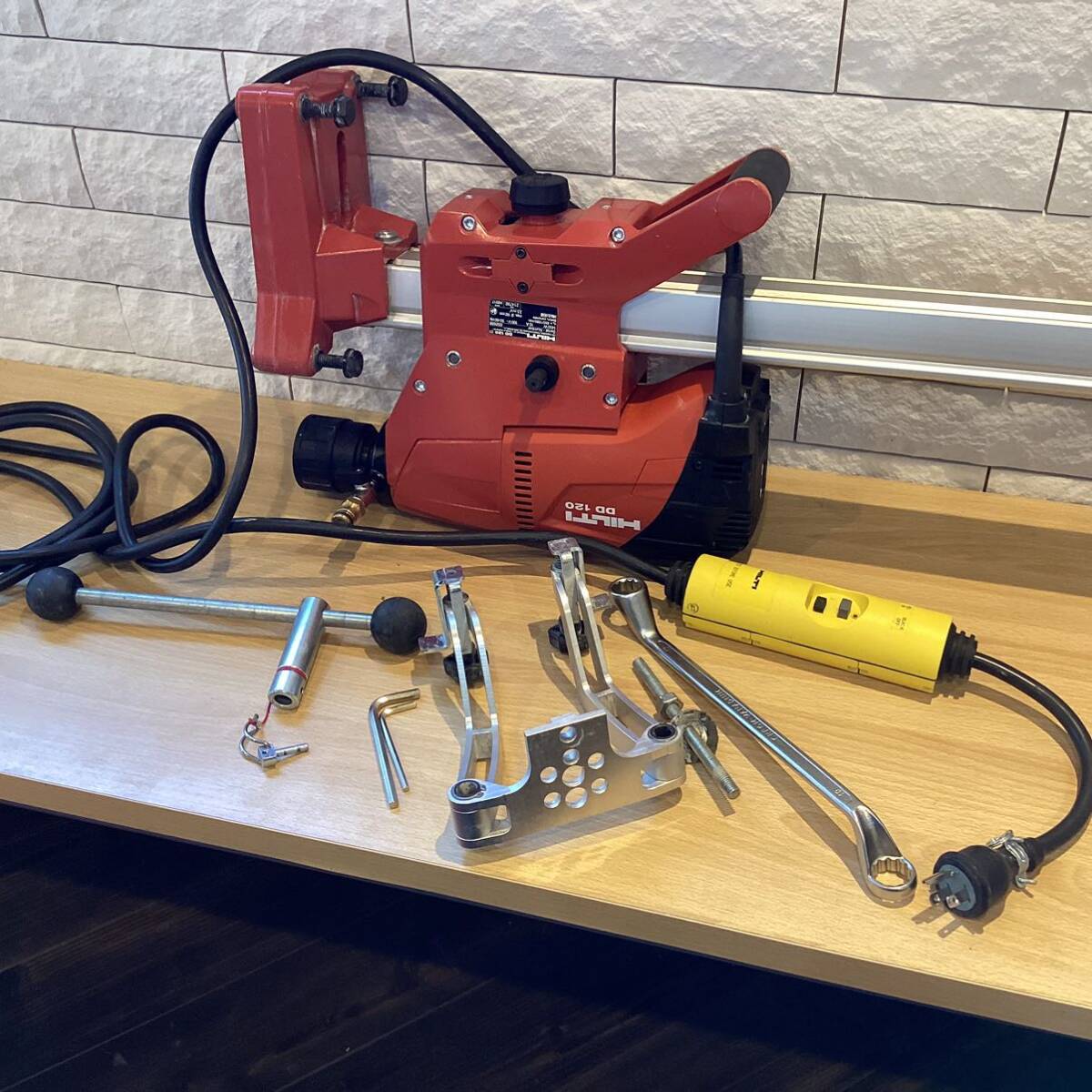 【7725】HILTI DD 120 電動工具　ダイヤモンド　コアツール　HILTIヒルティ _画像9