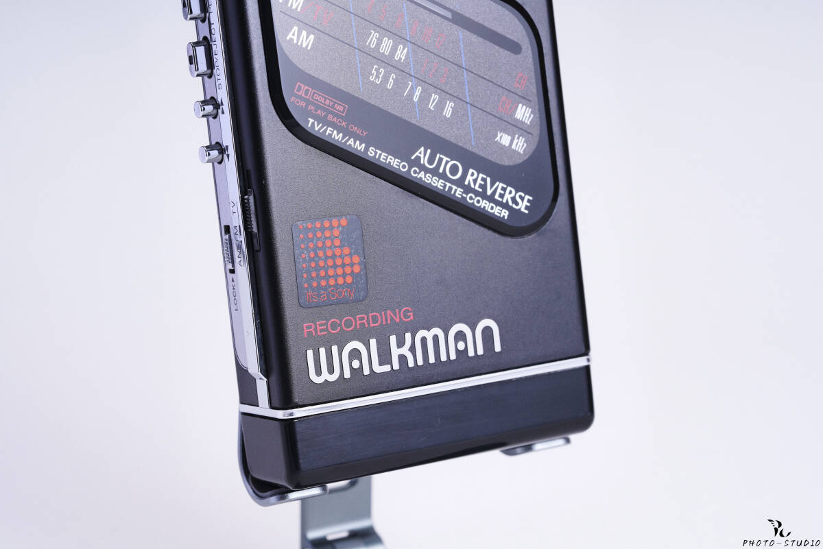 極美品丨SONY WALKMAN ラジオ録再機 カセットウォークマン WM-F203 整備品の画像3
