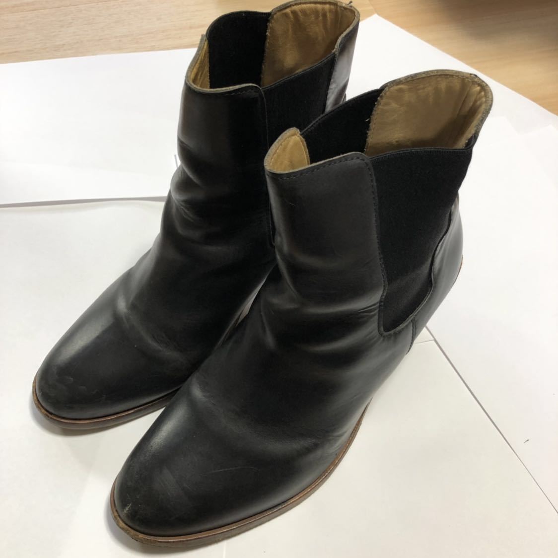 大人も着やすいシンプルファッション A.P.C. サイドゴア ブーツ サイズ