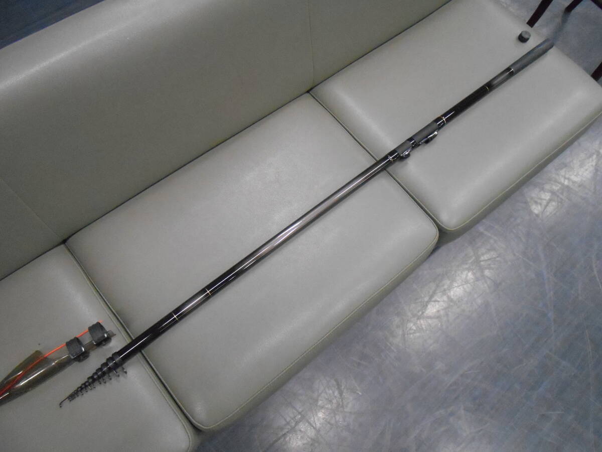 ダイワ精工名竿 磯竿の長竿 ロング大島 1.5-81V 中古のお品です ダイワ精工名竿 磯竿の長竿 ロング大島 1.5-81V 中古のお品です