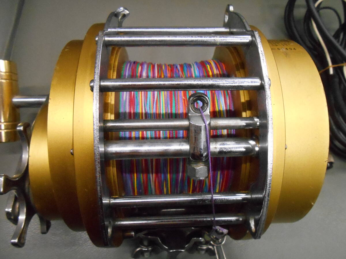 オリジナル オリムピック名機 大型電動リール 電動胴突深場6/0 DC24V 中古の その他
