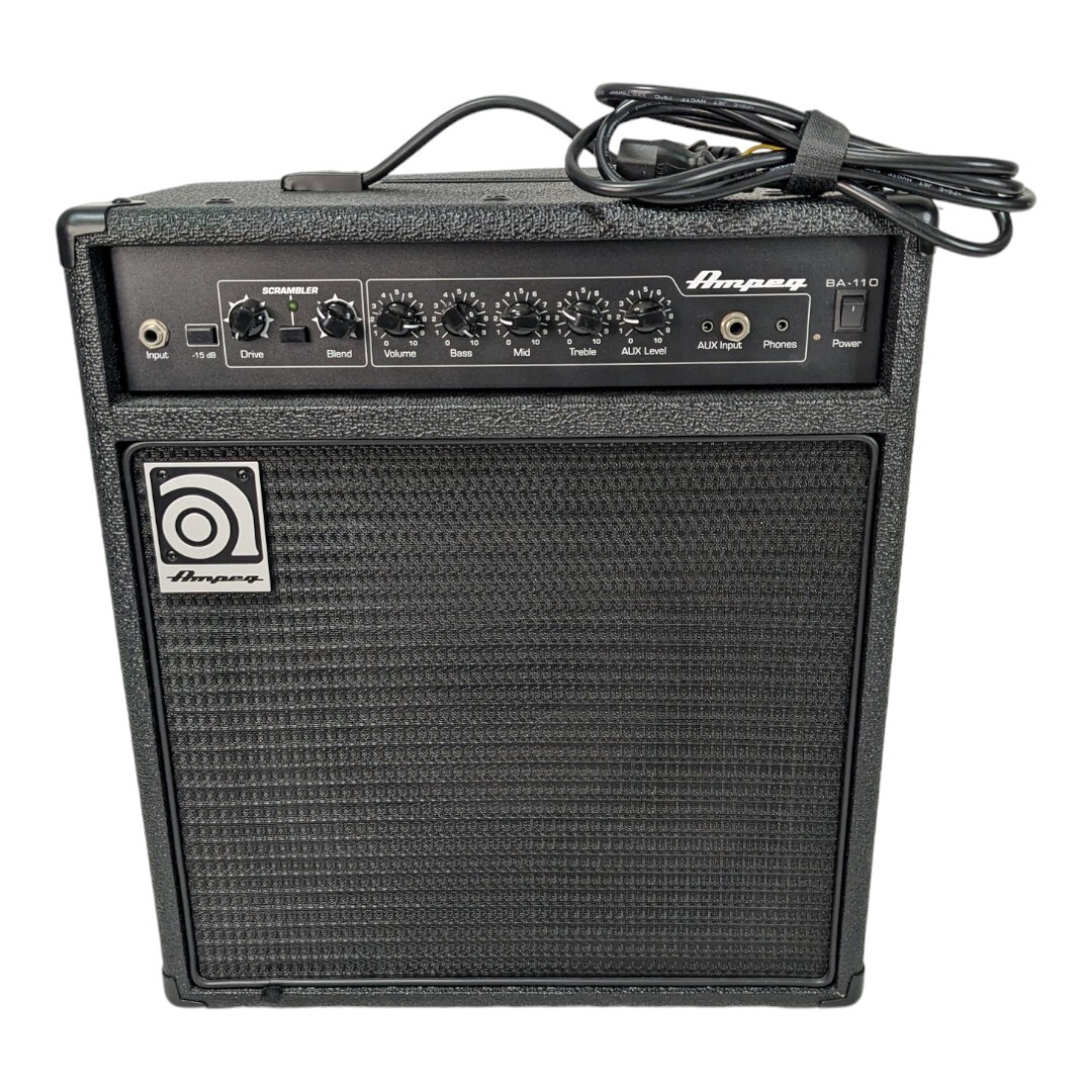 Красивый комбинированный усилитель шины Ampeg BA-110V2 Ampeg