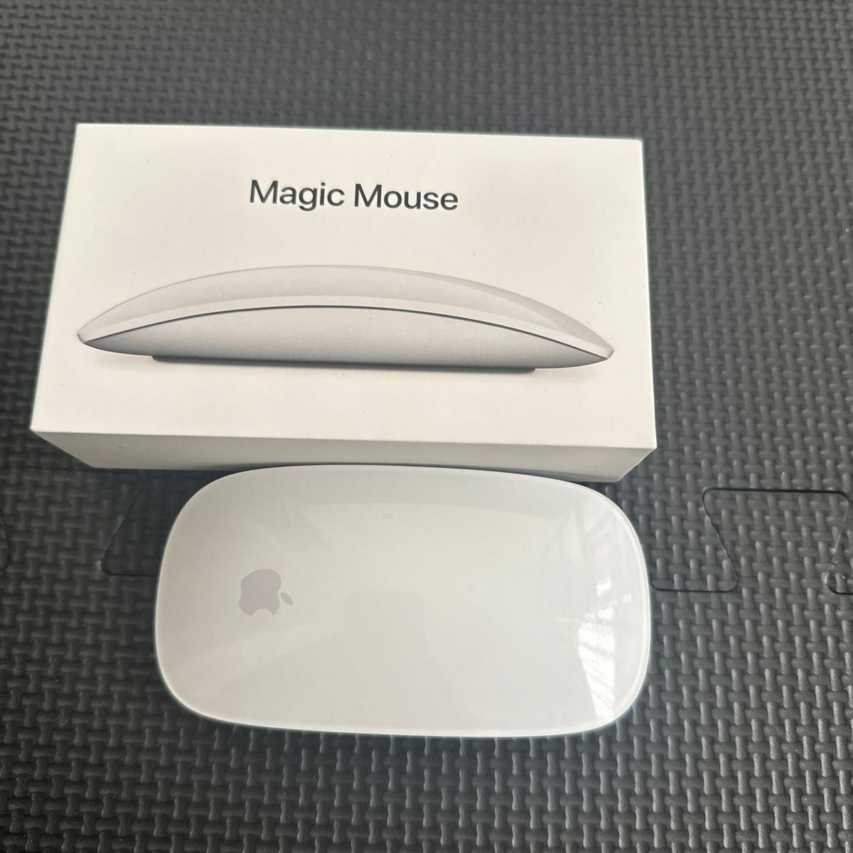 Apple Magic Mouse MLA02J A