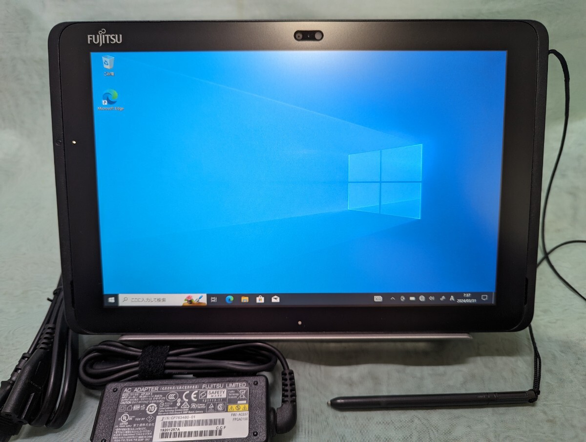 Fujitsu タブレット-ARROWS Tab Q508/SE-CPU Atom x5 SSD128GB の画像1