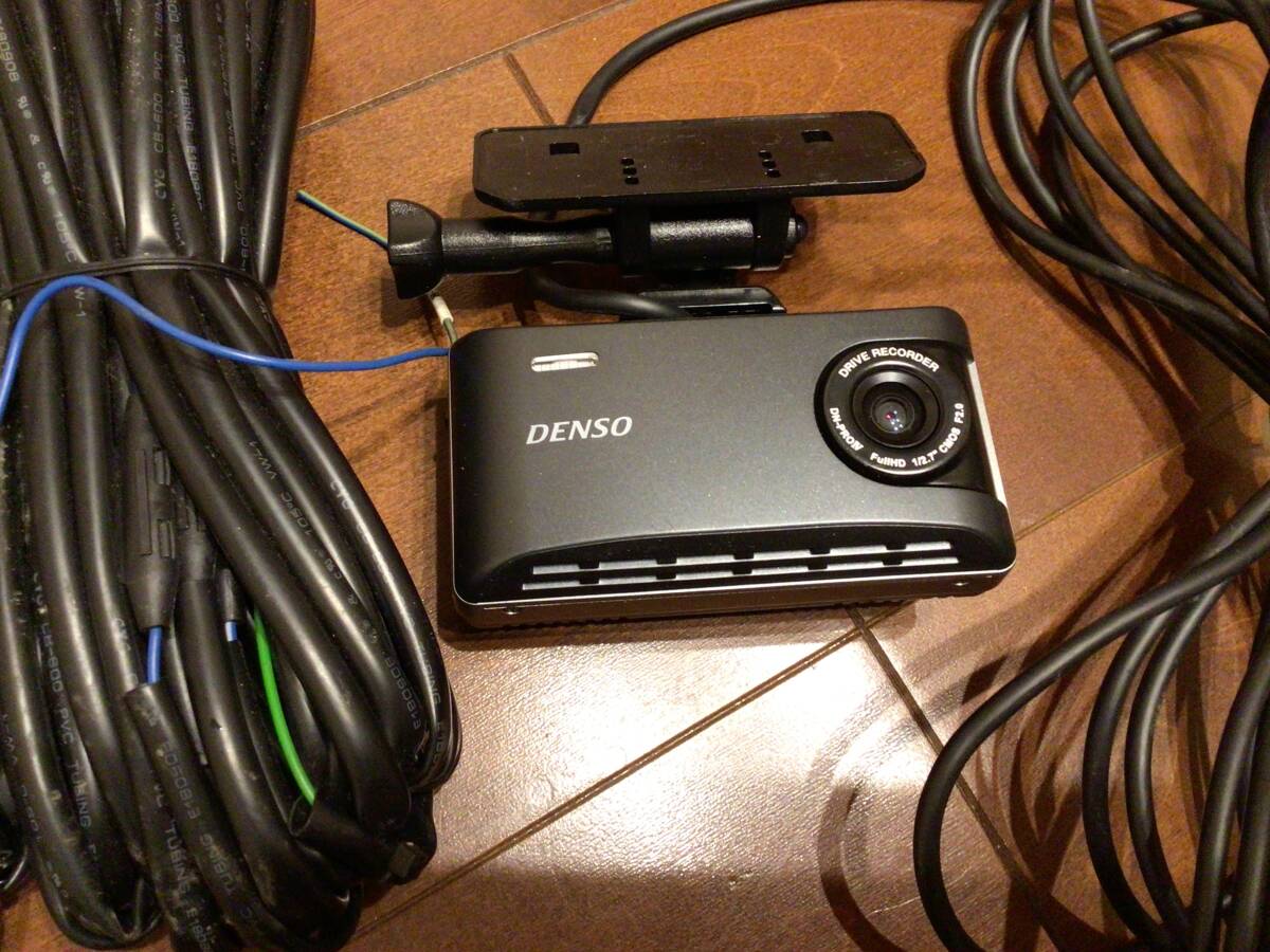 ♪ ③デンソー DENSO ドライブレコーダー DN-PRO 4 事業用　カメラ付　_画像2