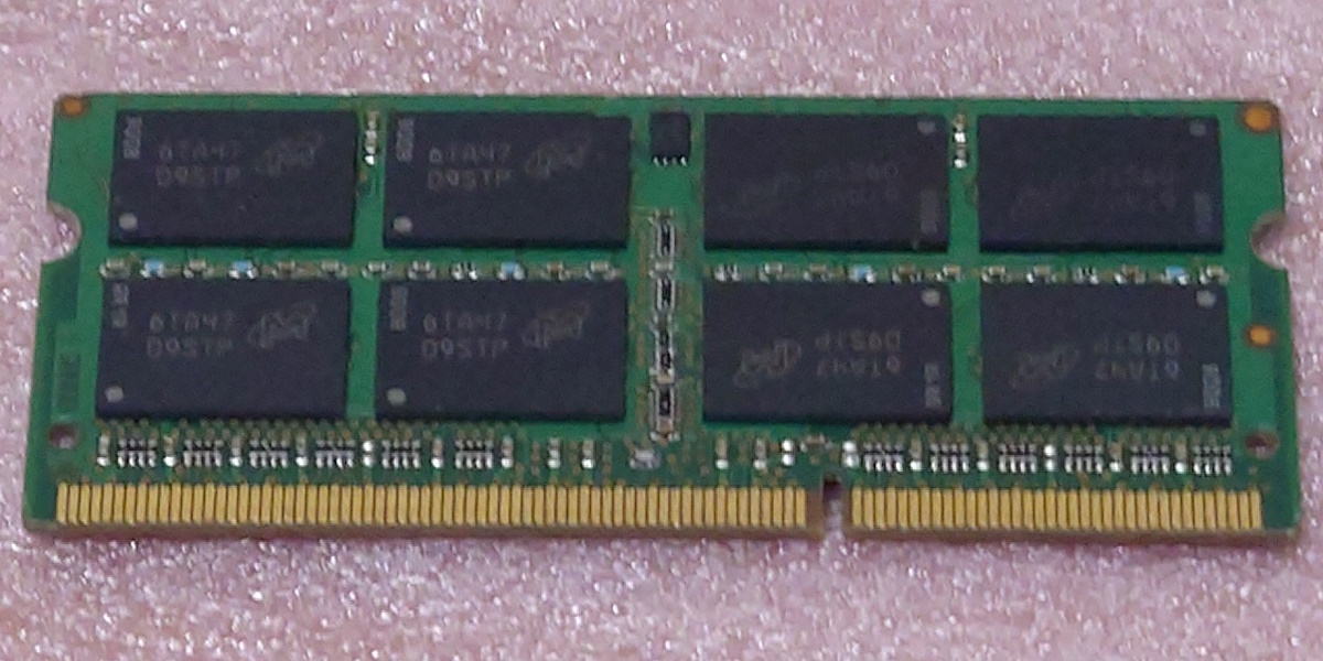 ★Komputerbay/Micron MT16KTF2G64HZ-1G6A1 - P3L-12800S/DDR3L-1600 204Pin DDR3 S.O.DIMM 16GB 動作品_画像2