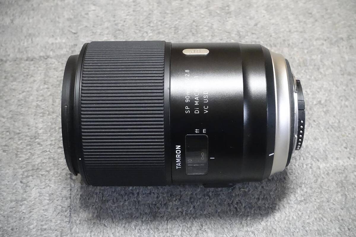 美品：タムロン SP 90mm F/2.8 Di MACRO 1：1 VC USD（Model F017）ニコンF　おまけ：レンズ保護フィルター_画像6