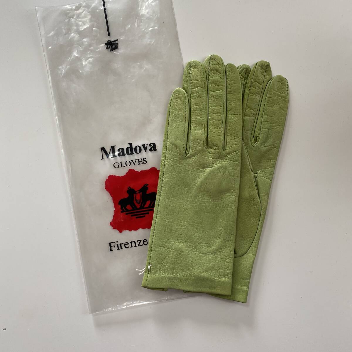 [ beautiful goods ] Italy made madovaMadova Gloves lady's leather glove light green leather gloves size 6 silk lining 