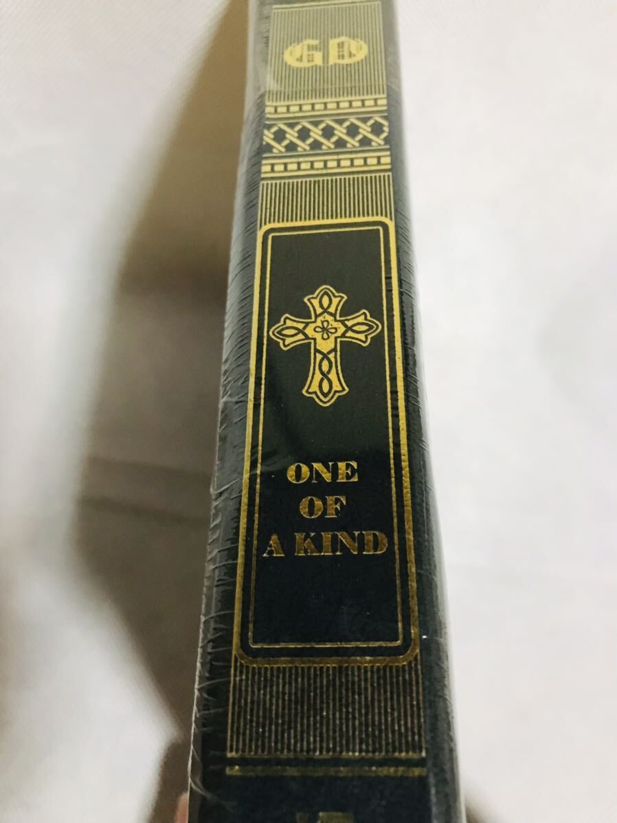 G-DRAGON BIGBANG ジードラゴン / 1st Mini Album: ONE OF A KIND GOLD EDITION/新品、未開封_画像3