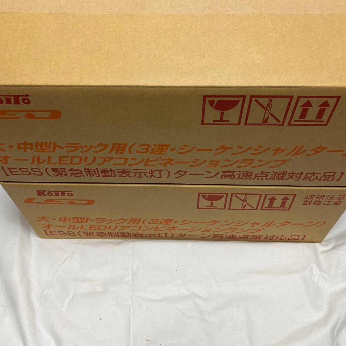 小糸製作所 KOITO LEDテールランプ 3連 クリアタイプ 小糸製作所 KOITO LEDテールランプ 3連 クリアタイプ