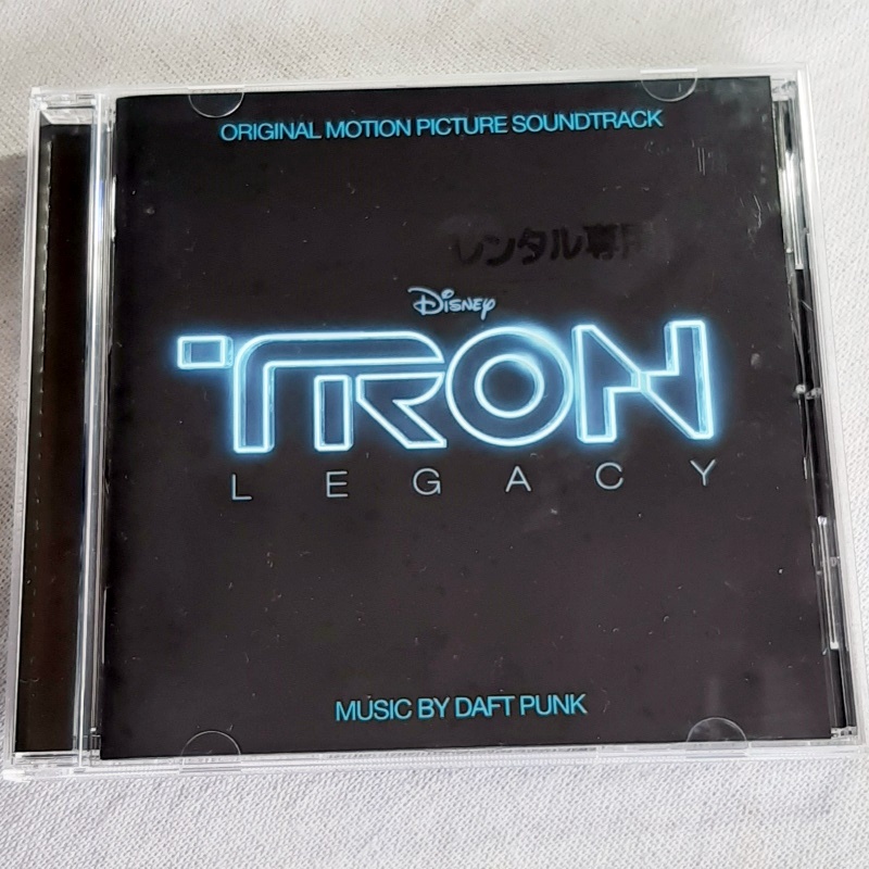 「Tron: Legacy（Original Motion Picture Soundtrack）」＊MUSIC BY DAFU PUNK　＊レンタルUP盤（「レンタル専用」印の跡あり）_画像1