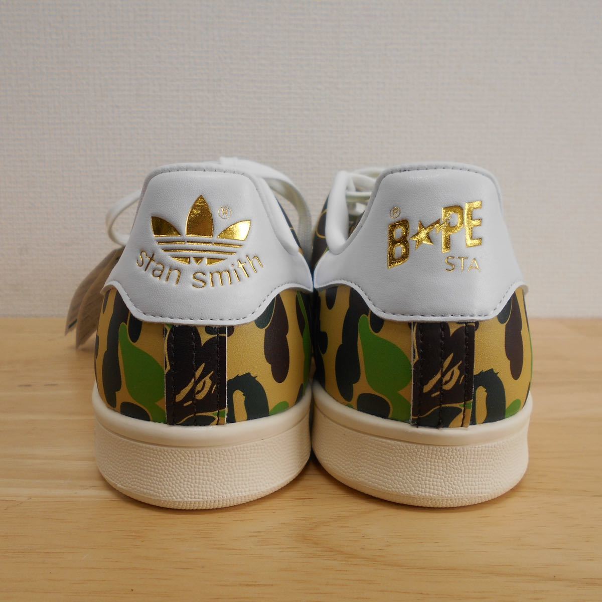 未使用 adidas × A BATHING APE アディダス エイプ BAPE IG8949 未使用 adidas × A BATHING APE アディダス エイプ BAPE IG8949