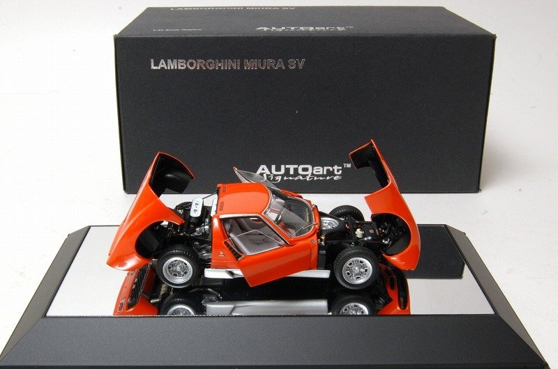 ☆AUTOart （オートアート）1/43 Lamborghini Miura ランボルギーニ ミウラ SV （オレンジ）の画像4