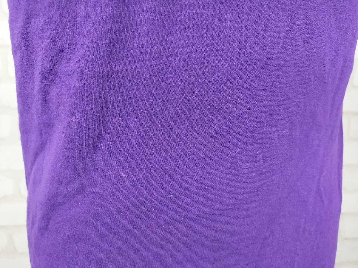 US アメリカ 古着 輸入品 半袖 プリント コットン Tシャツ 綿Tシャツ サイズ M LACROSS FRUIT OF THE LOOM カレッジ ラクロス 紫 111_画像4