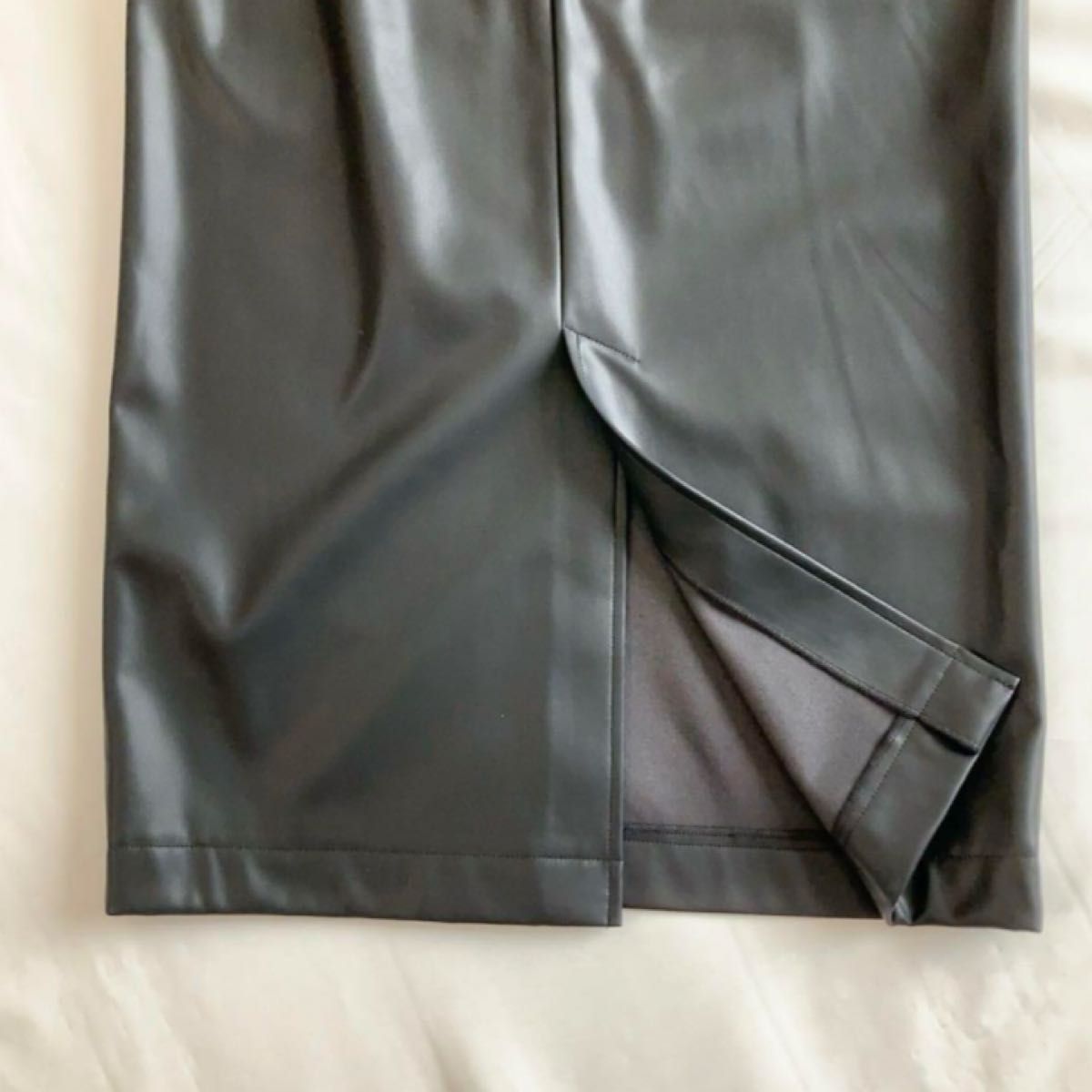 【訳あり新品】RISLEY リズレー フェイクレザー タイトスカート M ロング ブラック 黒 ロングスカート 春 かっこいい 